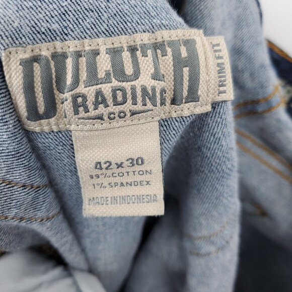 Duluth Trading Co Flex Weekender Trim Fit Men's Dark Wash Denim Jeans 42x30 - Picture 3 of 9